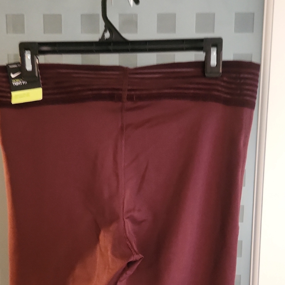 Nike Pro Burgundy Leggings